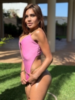 Escort Ibiza - JULIANA - Ibiza Tops